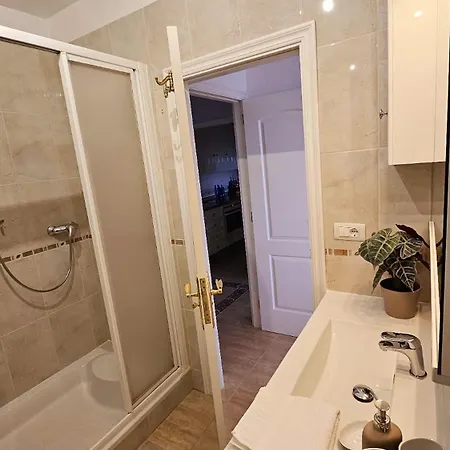 Santa Amalia 408 Apartment *